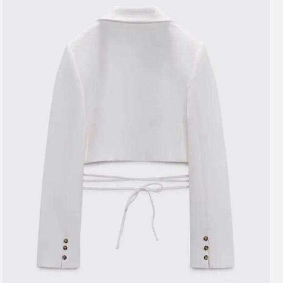 Zara NWOT Woman Cropped blazer with V-neck White | Size XS - Picture 3 of 10